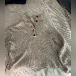 Cream sweater super soft and cuddly